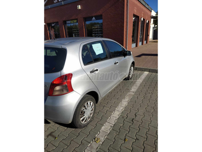 TOYOTA YARIS 1.0