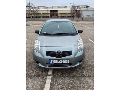 TOYOTA YARIS 1.0 Sol AC