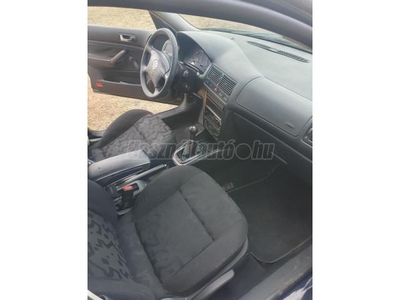 VOLKSWAGEN BORA 1.9 TDI