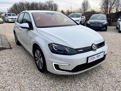 VOLKSWAGEN GOLF e-Golf HŐSZIVATTYÚ!! CCS. Led. Ülésfűtés. 8 kerék