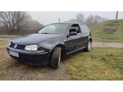 VOLKSWAGEN GOLF IV 1.6