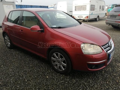 VOLKSWAGEN GOLF V 1.6 Comfortline