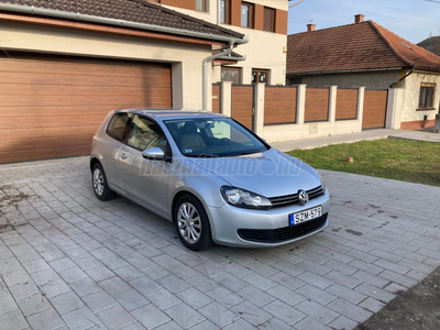 VOLKSWAGEN GOLF VI 2.0 TDi Trendline