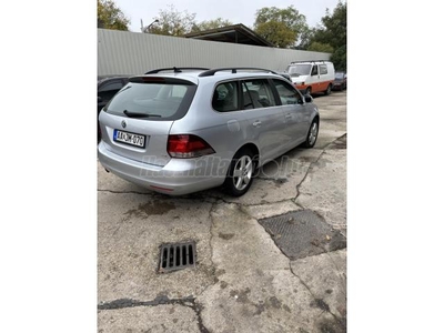 VOLKSWAGEN GOLF VI Variant 1.6 CR TDI Trendline