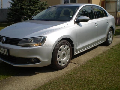 VOLKSWAGEN JETTA 1.4 TSI Comfortline