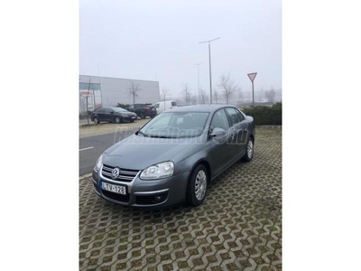 VOLKSWAGEN JETTA 1.6 Comfortline