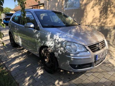 VOLKSWAGEN POLO 1.2 55 Trendline