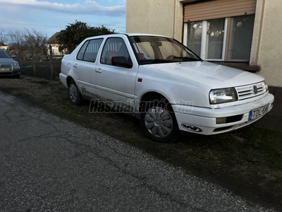 VOLKSWAGEN VENTO 1.9 TD GL