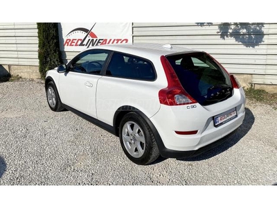 VOLVO C30 1.6 D DRIVe Momentum Polar White Facelift