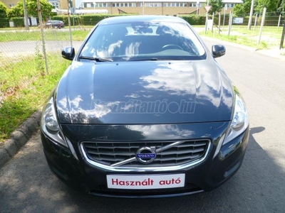 VOLVO V60 2.0 D [D3] Momentum OLASZ ROZSDAMENTES!!!