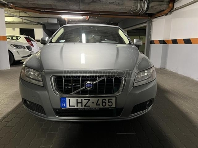 VOLVO V70 2.4 D [D5] AWD Kinetic Geartronic // 10 ÉVE EGYTULAJ// VÉGIG VOLVO SZERVIZ//