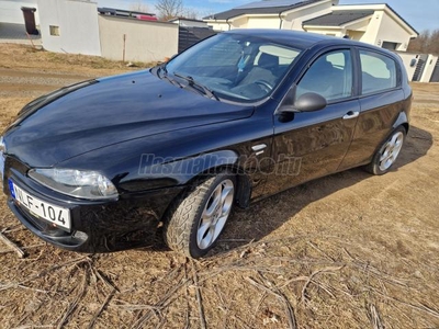 ALFA ROMEO 147 1.6 T. Spark ECO Distinctive