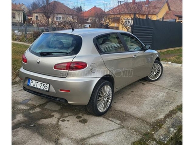 ALFA ROMEO 147 1.9 JTD 16V Progression