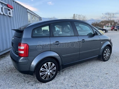 AUDI A2 1.4 SzKönyv.Panorámatető.Radar.Klíma