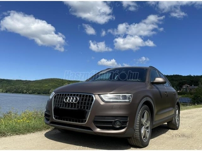 AUDI Q3 2.0 TDI DPF quattro S-tronic