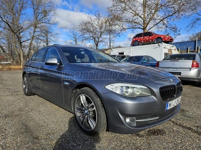 BMW 520d (Automata) 136 ezer km-es motor! Táblafelismerő 2 gomb