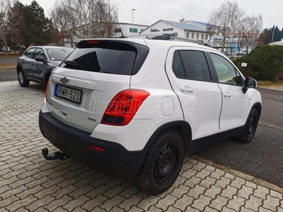 CHEVROLET TRAX 1.6 LS 2. tul. Újszerű. Gyári fényezés. Költségmentes. Vonóhorog. Téli-nyári szett