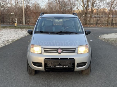 FIAT PANDA 1.2 4x4 Climbing TÉLI-NYÁRI KERÉK. VÉGIG VEZETETT SZERVÍZKÖNYV. 143 EZER KM!!!