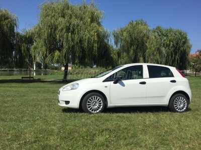 FIAT PUNTO Grande1.2 8V Actual