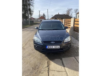 FORD FOCUS 1.6 Ambiente