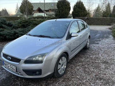 FORD FOCUS 1.6 Trend