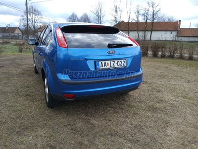 FORD FOCUS 2.0 Ghia