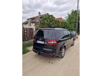 FORD GALAXY 2.0 TDCi Ghia [7 személy]