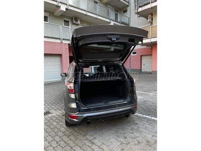 FORD KUGA 2.0 TDCi ST-Line