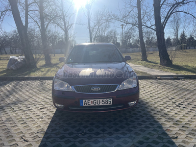 FORD MONDEO 2.0 Ghia