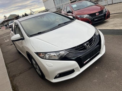 HONDA CIVIC 1.4 Comfort Plus Sport!!T.Kamera!!ADAS!!Táblafelismerő!!Ülésfűtés!!