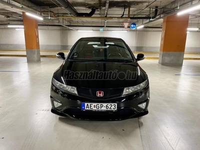 HONDA CIVIC 2.0 Type-R SZERVIZKÖNYV! TYPE-R03751