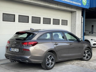 HYUNDAI I30 1.0 T-GDi Comfort MHEV 3 év Garancia - Vezetett szervizmúlt - Újszerű állapot