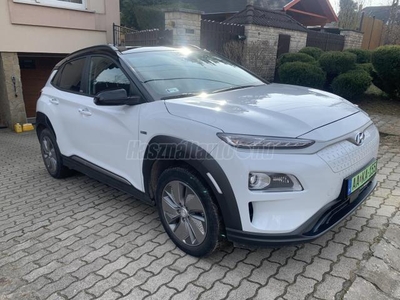 HYUNDAI KONA EV 39kWh Comfort Plus blueLink.adaptív Tempomat.Krell Hi-Fi.Sávtartó.Kamera stb