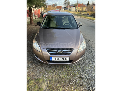 KIA CEE'D 1.6 CRDi EX