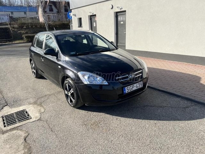 KIA CEE'D 1.6 EX Limited Plus