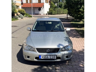 LEXUS IS 200 Sport