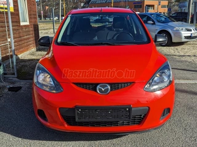 MAZDA 2 1.3 CE Pro Sérülésmentes. szervizkönyves