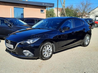 MAZDA 3 2.2 D Revolution Navi Xenon Bosehifi Horog KeylessGo Sávtartó Távtartós tempomat HeadUp Parkradar