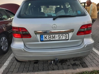 MERCEDES-BENZ B 180 CDI