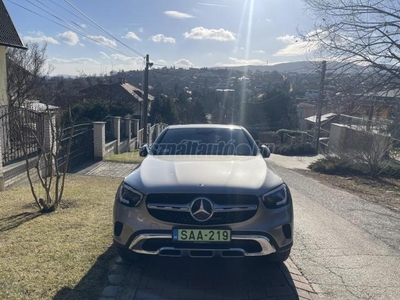 MERCEDES-BENZ GLC 300 e 4Matic 9G-TRONIC Plug-in hybrid