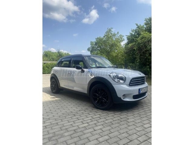 MINI COUNTRYMAN Cooper1.6 (Automata)