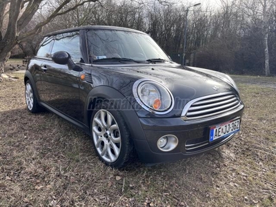 MINI MINI COOPER 1.6 Friss nagyszerviz!