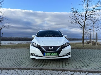 NISSAN LEAF Tekna 40kWh (Automata)