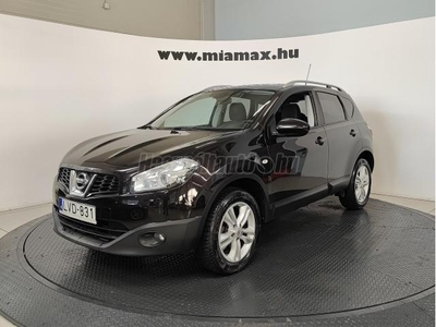 NISSAN QASHQAI 1.6 Tekna Panoráma. Xenon. BOSE Navi magyarországi. végig vezetett szervizkönyves