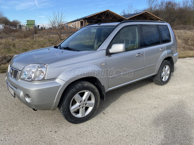 NISSAN X-TRAIL 2.2 dCi Comfort Columbia