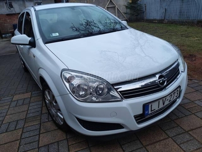 OPEL ASTRA H 1.7 CDTI GTC Essentia