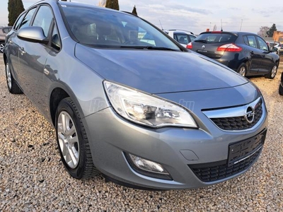 OPEL ASTRA J Sports Tourer 1.4 Enjoy