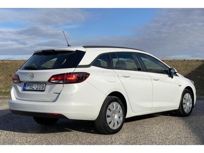 OPEL ASTRA K Sports Tourer 1.4 T Enjoy 1 ÉV GARANCIA/Mo-i/1.Tulaj/Szervizkönyv/Sérülésmentes