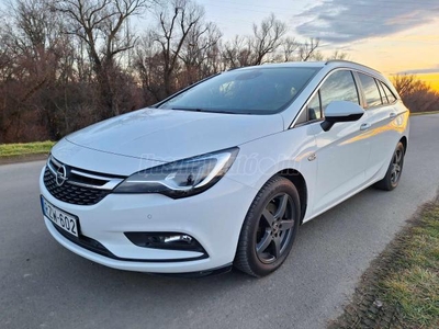 OPEL ASTRA K Sports Tourer 1.6 CDTI Start-Stop Innovation Mátrix Led lámpa. Kulcs nélküli indítás nyitás-zárás. Állófűtés. Vonóhorog