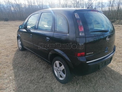 OPEL MERIVA A 1.4 Enjoy 132 EKM SZERVIZKÖNYV DIGIT KLÍMA